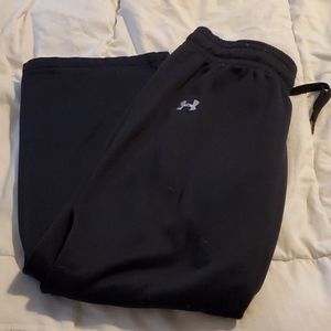 Under Armour Black Semi Fitted Sweatpants Medium